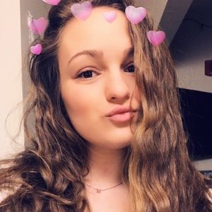 Meet your Posher, Mackenzie